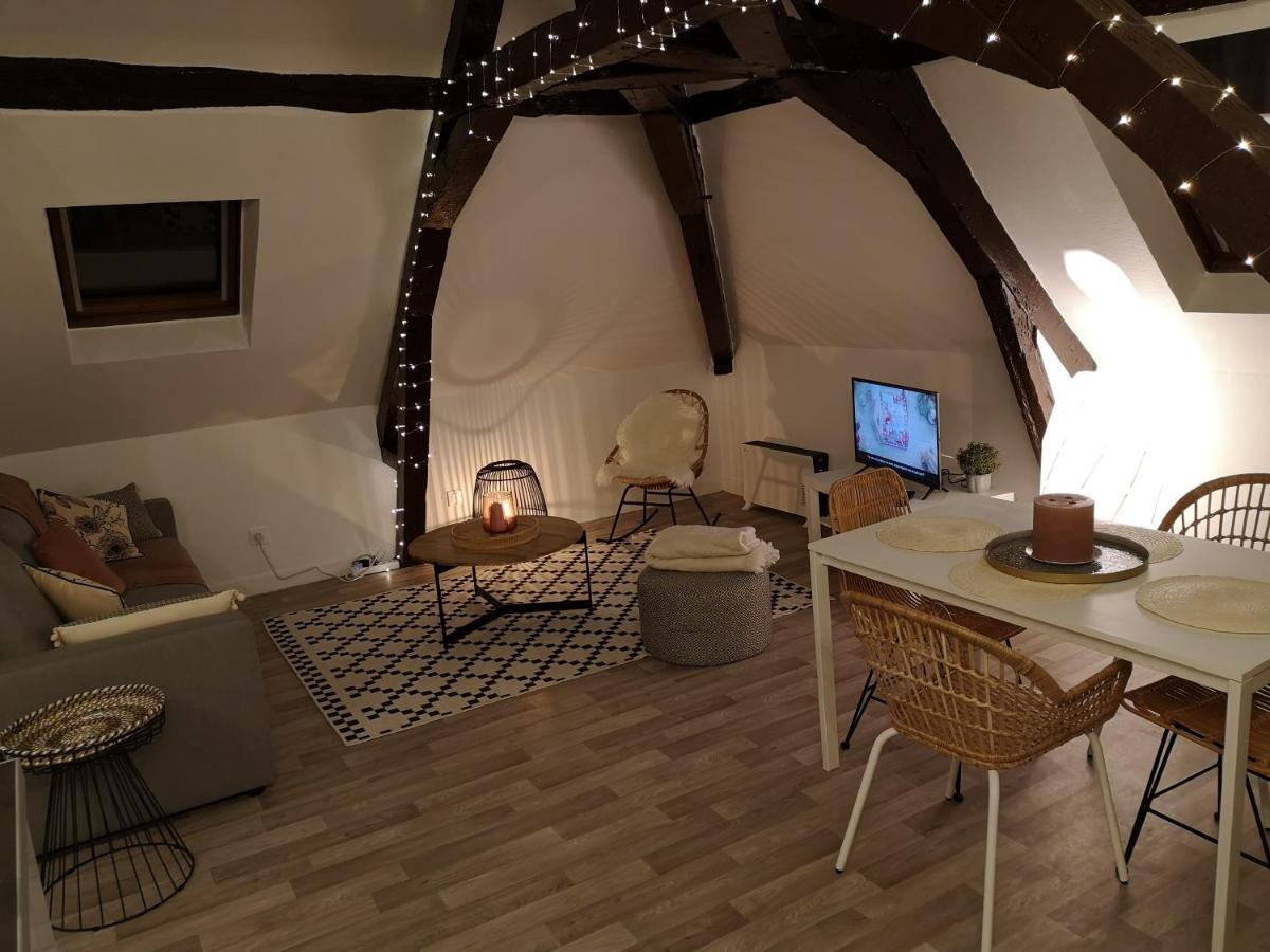 Logement Cosy Renove Au Pied De La Cathedrale Avec Climatisation Реймс Екстериор снимка